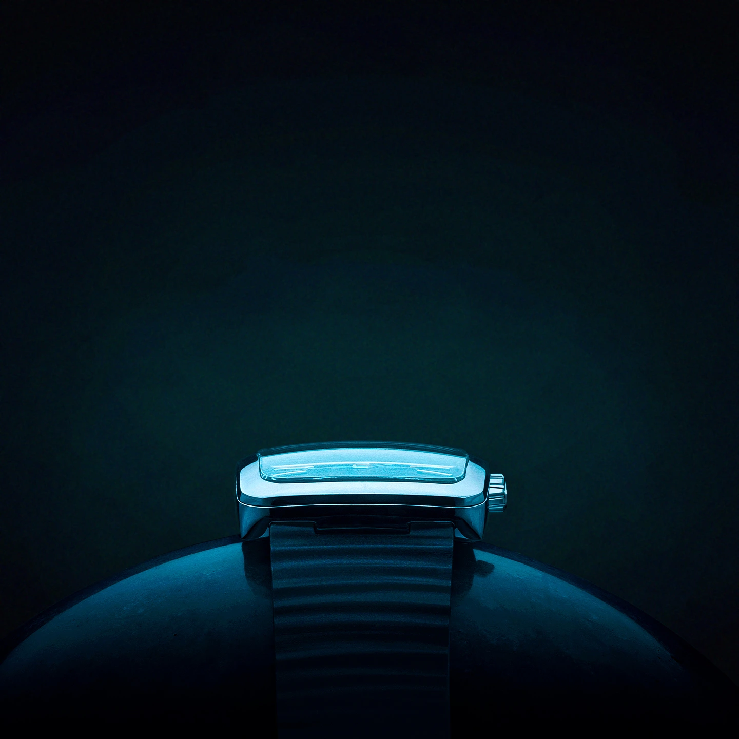 Kromm luxury mechanical watch concept with generative case and crystal design